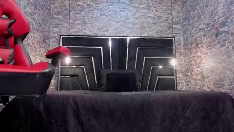 wild_firee_ online show from February 24, 7:56 pm