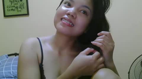 Snapshot of wildcamille chatting on February 5, 3:45 am camille online show from February 5, 3:45 am