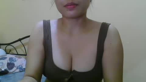 Snapshot of wildcamille chatting on February 26, 11:21 am camille online show from February 26, 11:21 am