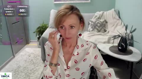 Helen online show from May 7, 11:58 am