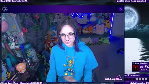 Snapshot of wildwylie chatting on September 24, 2:43 am Wylie Wanderlust online show from September 24, 2:43 am