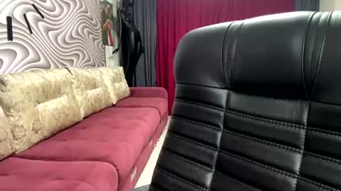 Anny online show from June 27, 11:11 am
