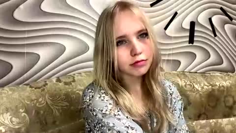 Anny online show from July 21, 11:11 am