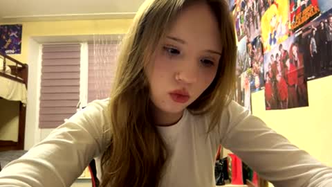 Olivia online show from February 8, 6:00 pm