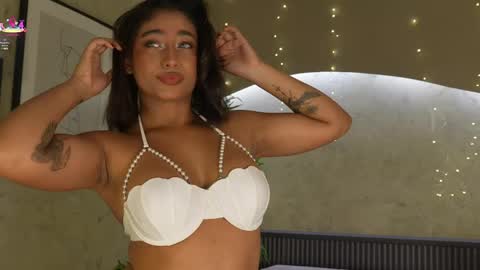 Ms Willow online show from April 5, 11:20 am