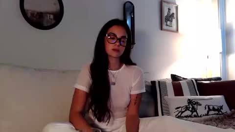willowbelle online show from October 17, 10:46 pm