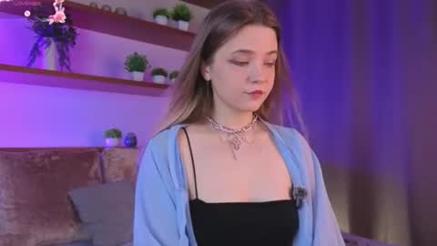 Mary online show from July 29, 2:50 pm
