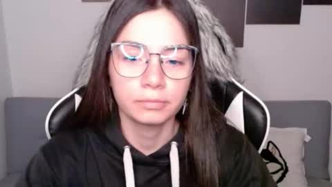 Alex online show from October 20, 1:52 am