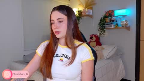 Snapshot of wolfsfoster chatting on October 15, 2:47 am online show from October 15, 2:47 am