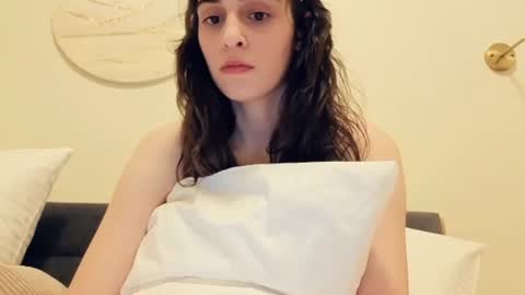 Stia online show from July 28, 4:39 pm