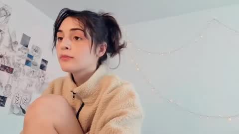 Stia online show from April 13, 3:13 pm