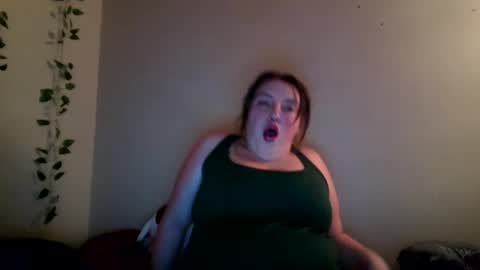 Snapshot of wrenwinter chatting on October 4, 7:47 am wrenwinters online show from October 4, 7:47 am