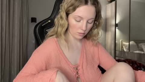 Snapshot of x__ivy_x chatting on February 22, 3:10 pm eva online show from February 22, 3:10 pm