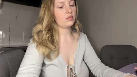 Snapshot of x__ivy_x chatting on February 25, 1:21 pm eva online show from February 25, 1:21 pm