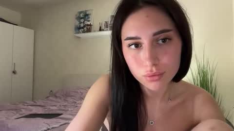 XCuteXbunny online show from October 2, 9:20 pm