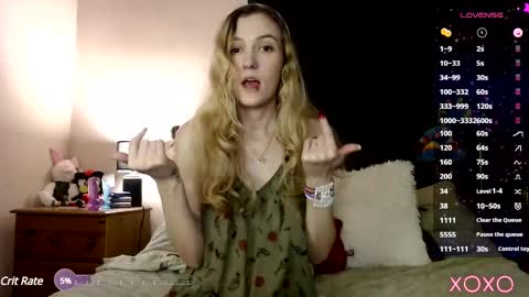 EllieeRose online show from February 24, 7:42 am