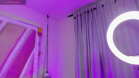 hinata  online show from February 26, 11:59 pm