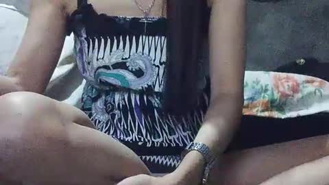 Snapshot of xhotskinny69x chatting on February 18, 7:21 pm xhotskinny69x online show from February 18, 7:21 pm