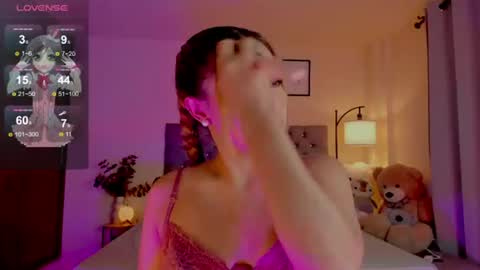 camila online show from July 11, 9:59 pm