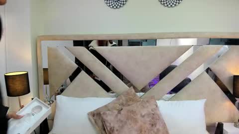 Xime  online show from February 3, 3:15 am