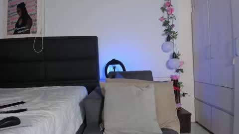 Snapshot of ximtia_xs chatting on January 24, 12:41 pm ximtia online show from January 24, 12:41 pm