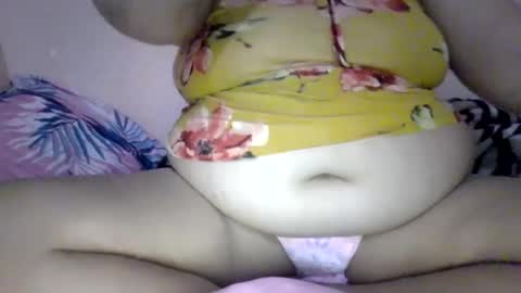xjuicytits online show from July 22, 4:46 am