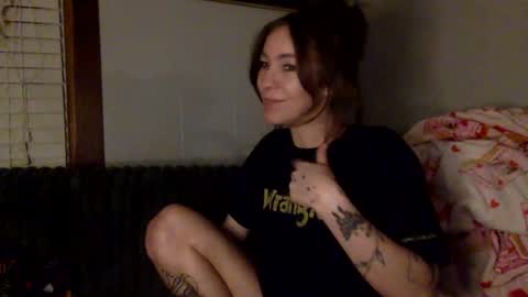 xLacyy online show from February 16, 4:56 am