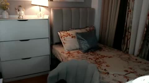 Jasmine online show from December 2, 1:29 am