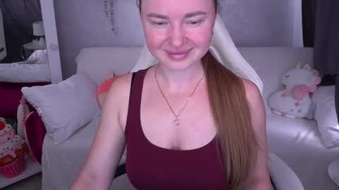 Snapshot of xo_monica chatting on October 4, 12:44 pm Monica online show from October 4, 12:44 pm