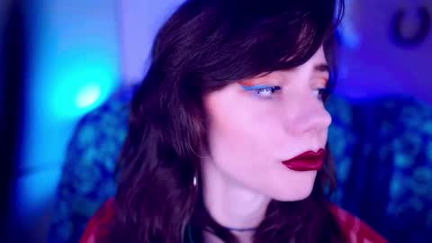 Bella Bondai online show from December 20, 4:05 am