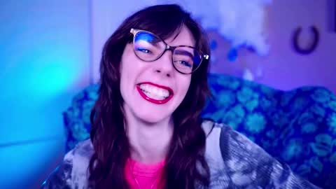 Bella Bondai online show from November 9, 2:40 am