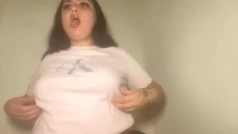 xocrybaby online show from December 4, 7:01 pm