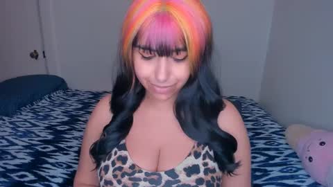 Rae  online show from February 18, 10:58 pm