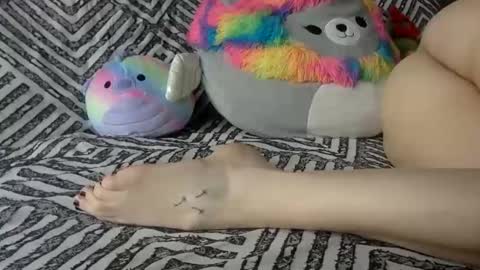 Lillian online show from December 4, 2:14 am