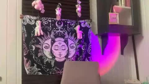 xopeachybaby online show from May 31, 12:11 pm
