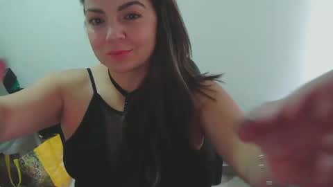 Snapshot of xxbeyotaxx chatting on October 17, 9:40 pm beyota online show from October 17, 9:40 pm