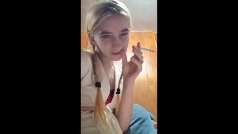 xxjessiebugxx online show from June 7, 7:04 am