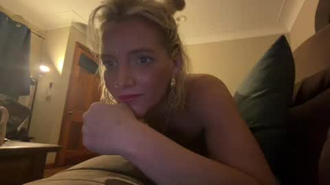 xxkennyx1 online show from August 8, 8:00 am