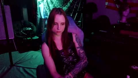 Lilith online show from May 4, 2:59 am