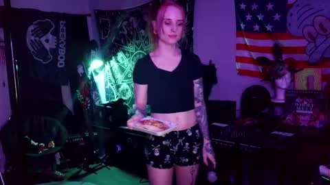 Lilith online show from May 25, 5:17 am