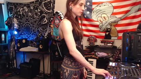 Lilith online show from September 17, 4:43 am