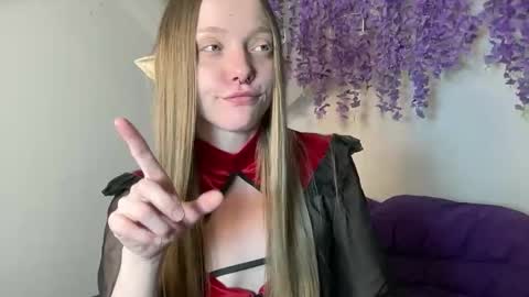 LoveAnastasia online show from April 21, 4:25 pm
