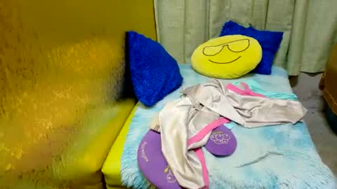 xxloveheart online show from July 14, 12:55 am
