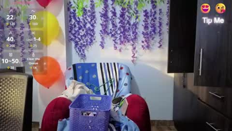 xxmilexx online show from June 12, 10:56 am