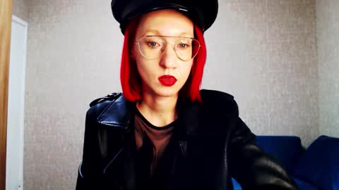 Andariel online show from January 25, 12:30 pm