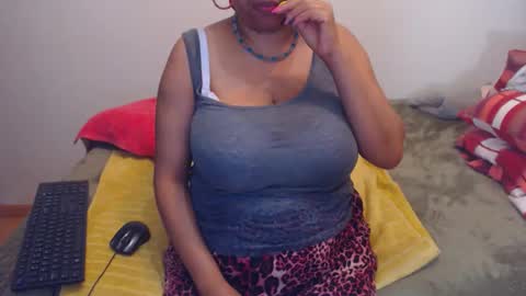 Ayanda online show from February 6, 7:50 pm