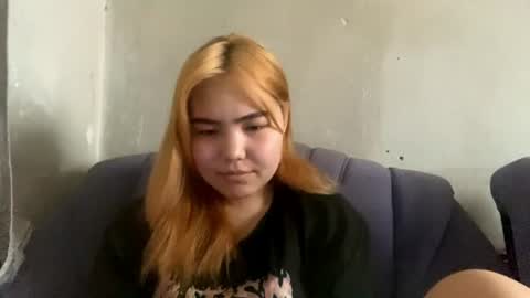 xxxcutekittyx online show from June 26, 10:27 am