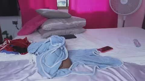 xxxtatianabustyxxx online show from July 28, 7:39 pm