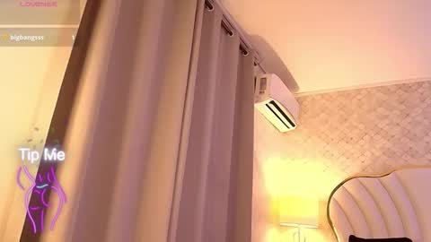  YazminJenner  online show from June 6, 7:14 am