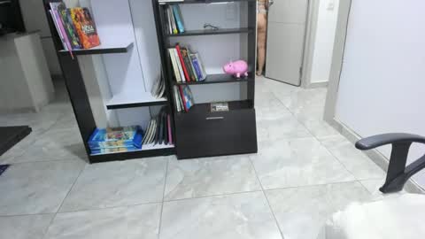 yenlo01 online show from October 22, 1:54 am